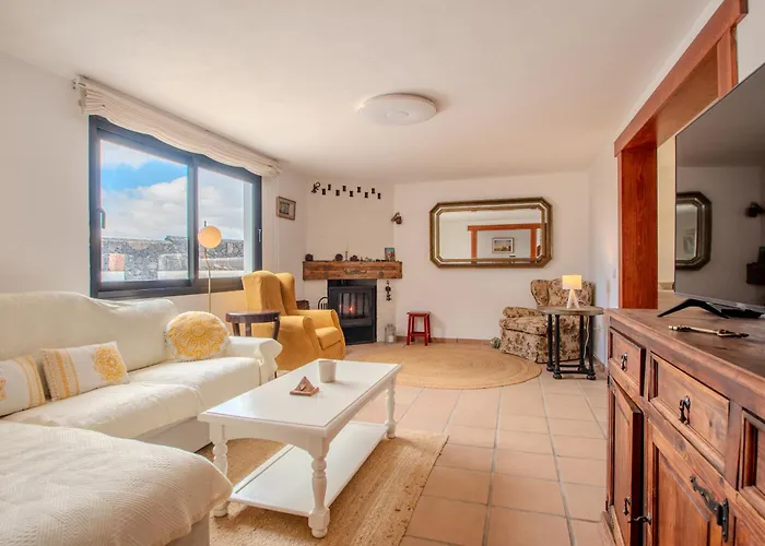 Casa Mar De Lava -escapada Activa En Masdache, Corazón De Lanzarote Tías